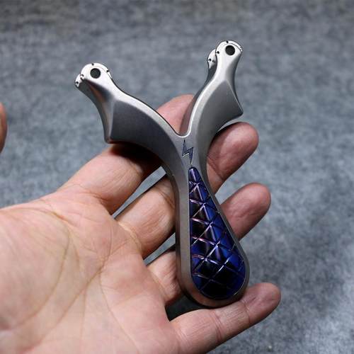 扁皮弓毒牙弹弓弹钛合金马蹄悟空