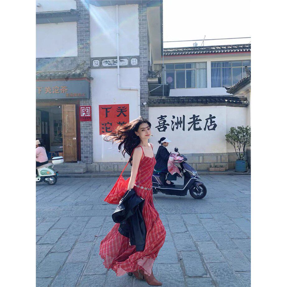红色格子长裙子新疆多巴胺明媚云南度假波西米亚连衣裙海边仙气