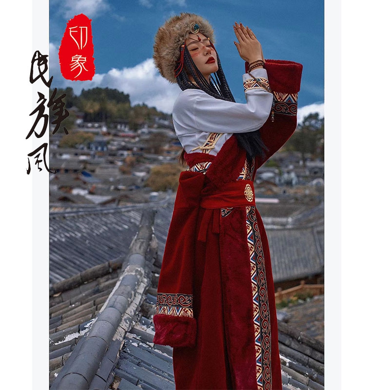 藏袍藏族服装女舞蹈演出服