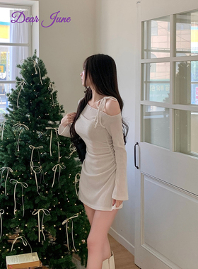 DearJune 韩系设计感单肩绑带连衣裙褶皱收腰修身纯欲感长袖露肩