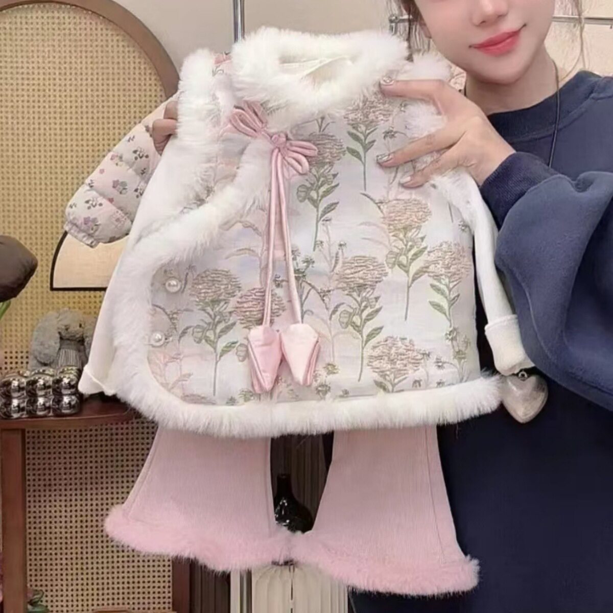 女孩0-1-2-3-4-5-6-7-8岁女童中式马甲唐装宝宝外穿加厚背心马夹