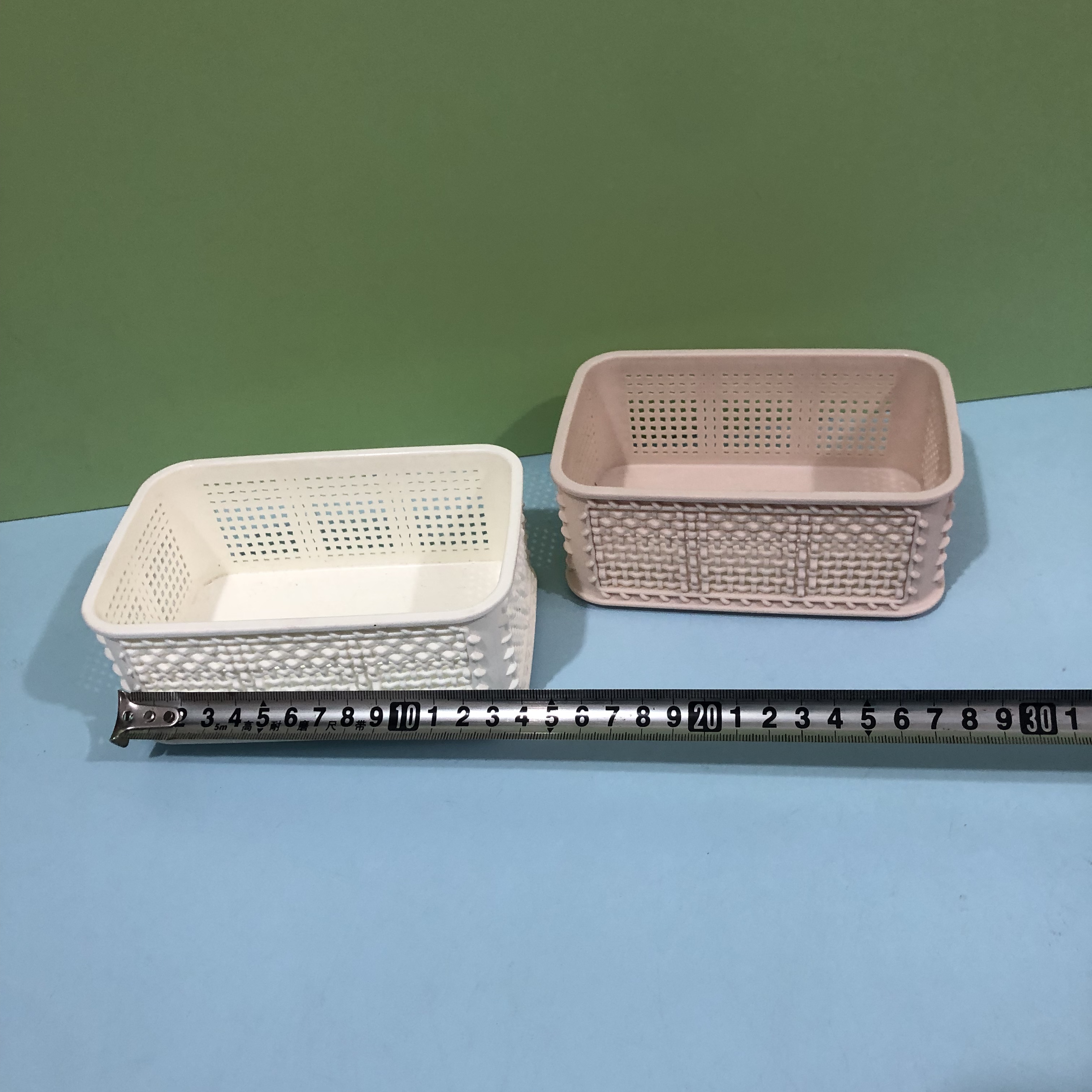 健安5002塑料收纳筐长方形收纳盒桌面篮子幼儿园玩具框厨房39包邮