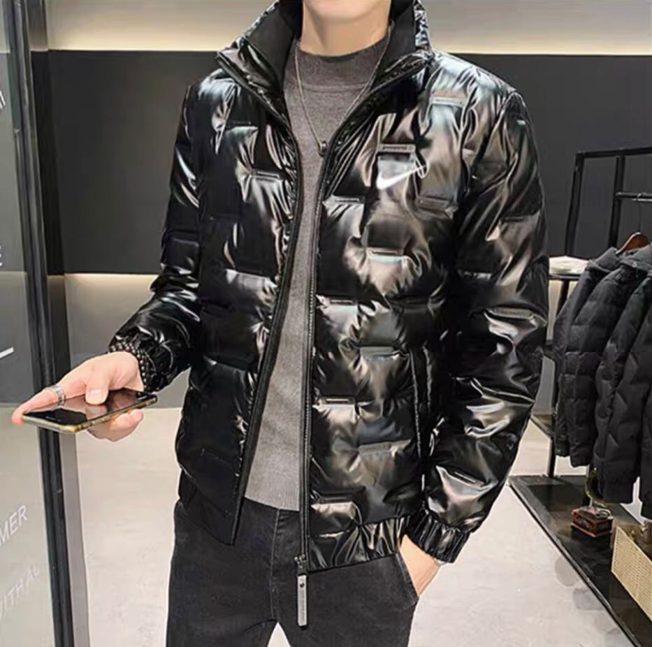 高档鸭毛轻薄羽绒服秋冬季男士2021年新款潮牌短款潮流男青年外套