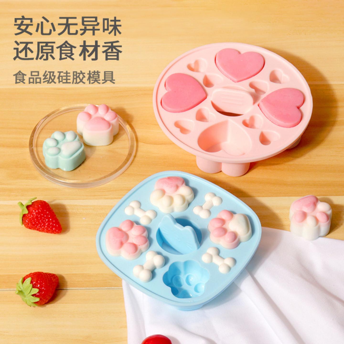 得意洋洋飞机云朵猫爪爱心蒸糕