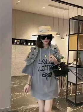 连衣裙女2025夏款欧洲站chci风露肩褶皱拼接字母印花洋气减龄T裙