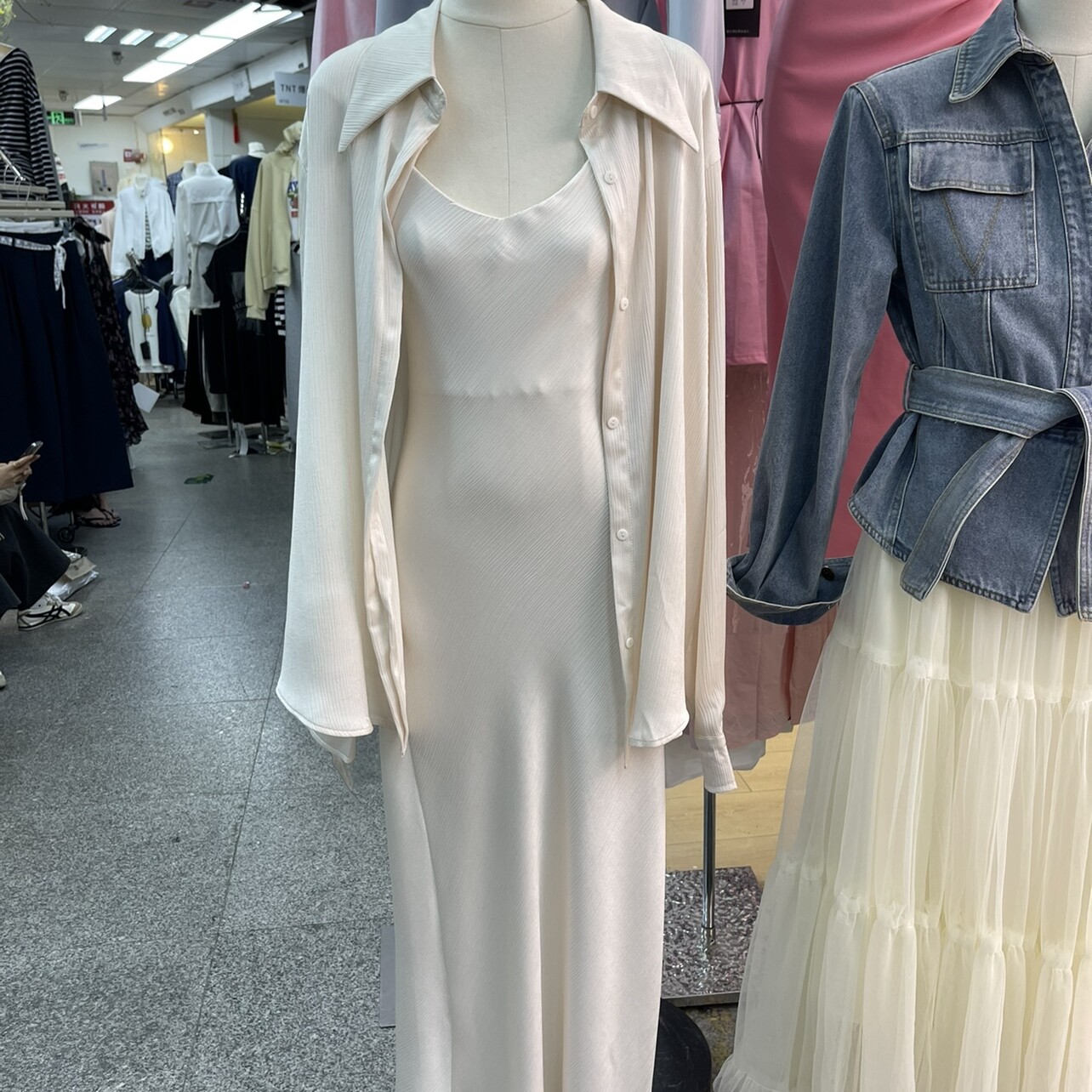 东大门女装2025夏盐系衬衣裙子韩系斜纹缎面醋酸吊带裙衬衫套装裙