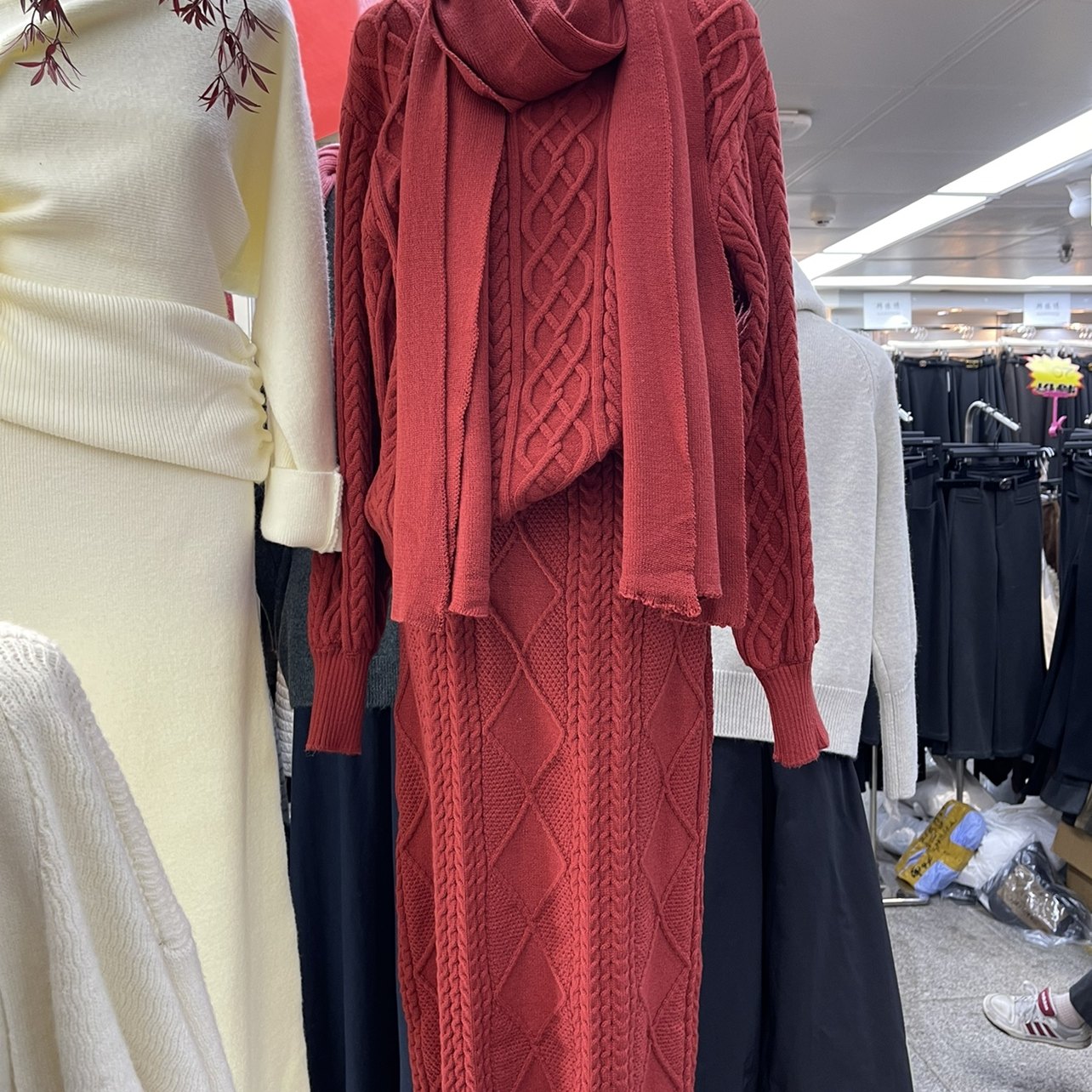 2025秋冬新款麻花纹针织毛衣套装