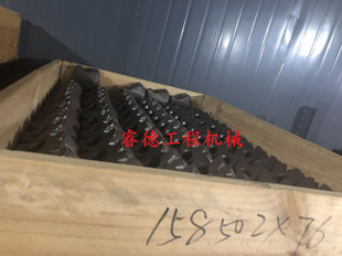 维特根W2000铣刨机刀头底座基础 158502 行走链条 输料轴总成法兰