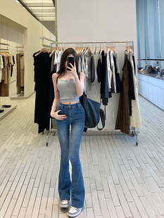 牛仔喇叭裤 长腿蜜桃臀中腰弹力水洗蓝修身 型会上瘾 Chill巧儿版