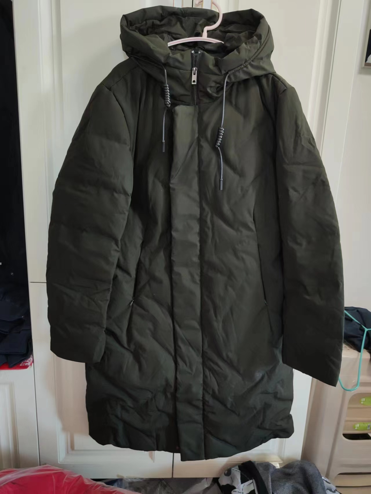 美特斯邦威连帽长款羽绒服