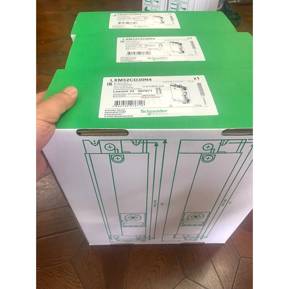 LXM32CD30N4施耐德原装现货 议价