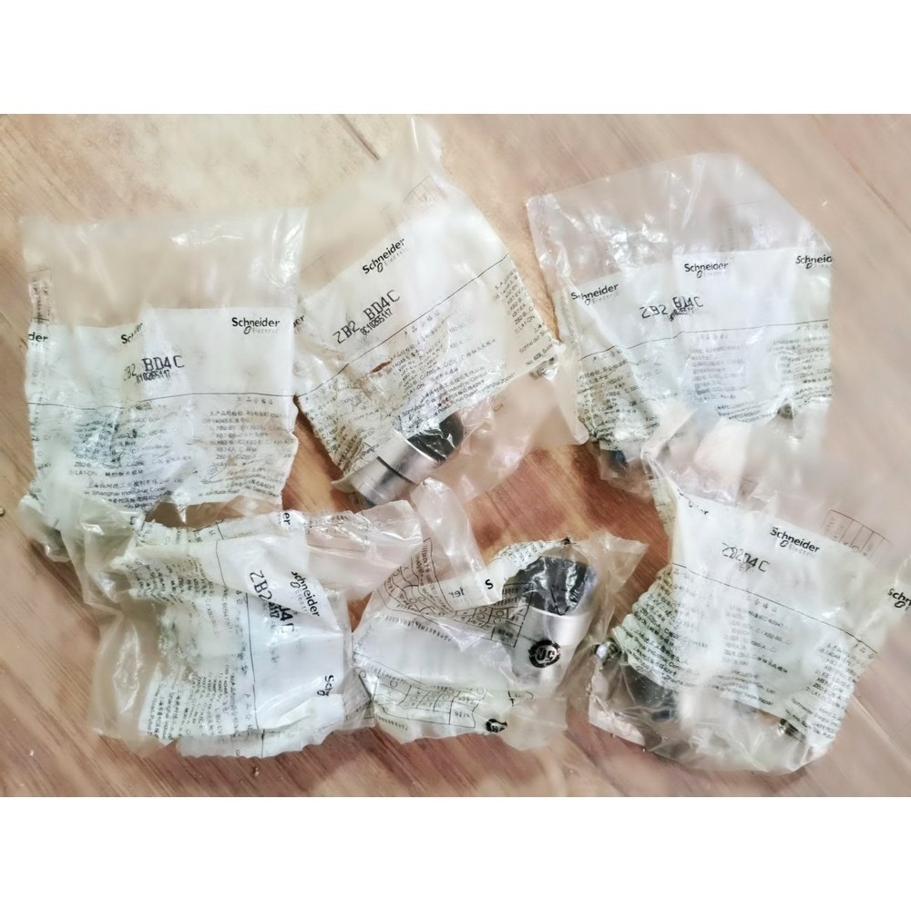 施耐德ZB2-BD4C原装现货6个 议价