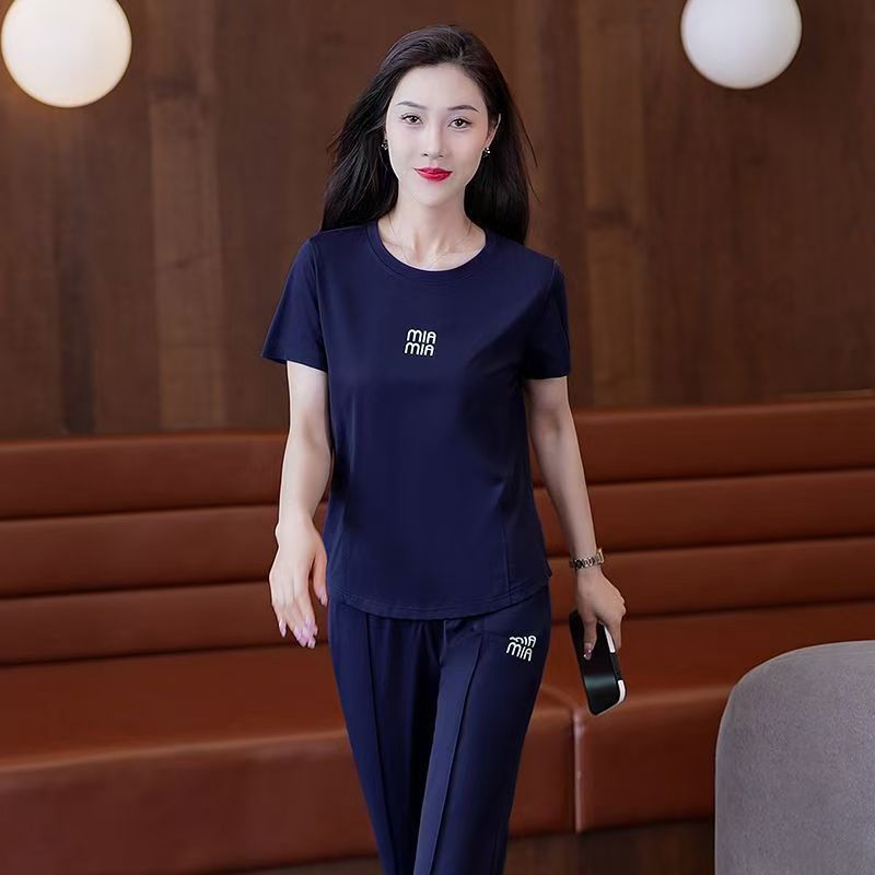 冰丝妈妈装高级感运动套装女2025新款夏季中年时尚休闲短袖两件套