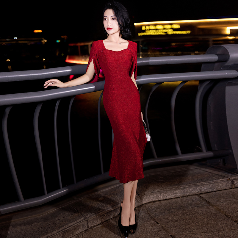 珍彤鱼尾微弹修身显瘦中长款