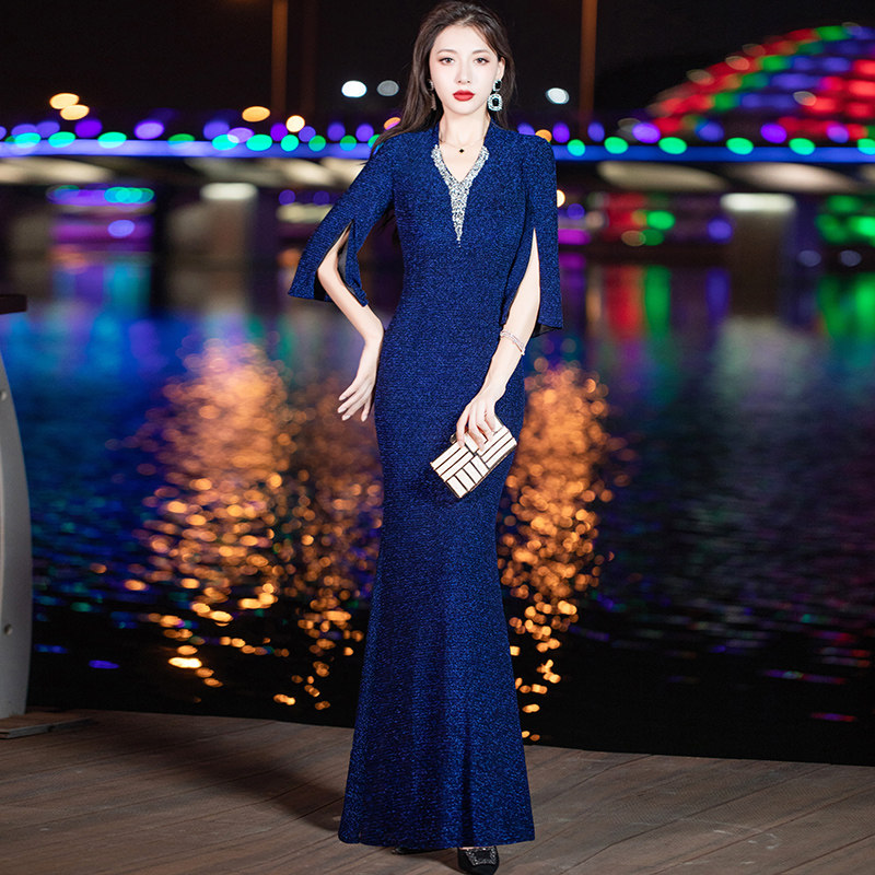 蓝色晚礼服女2024新款宴会气质轻奢小众高端高级感鱼尾年会主持裙