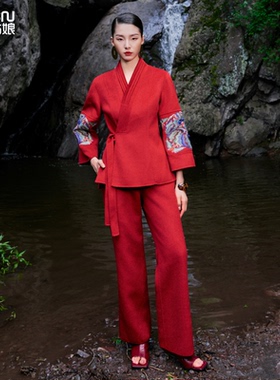 浒城古娘新款刺绣复古气质西服上衣裤子新中式国风两件套装女春秋