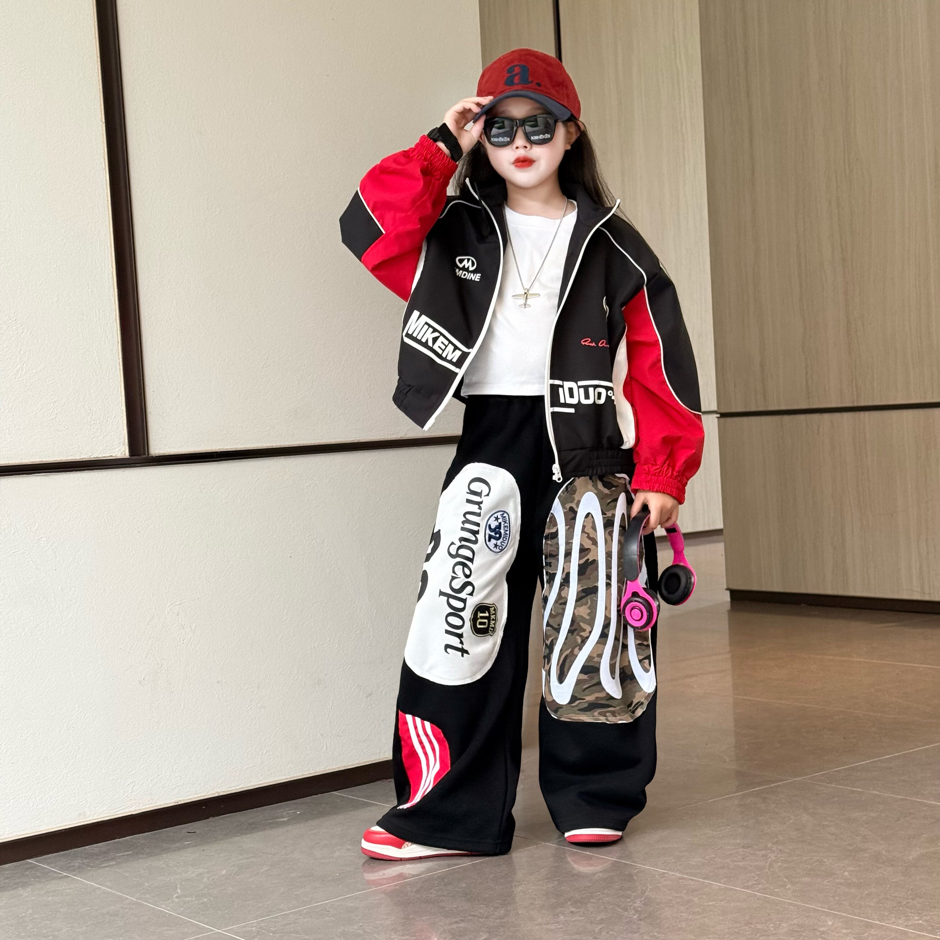 女童潮酷机车服套装2026春秋新款儿童洋气时髦外套阔腿裤两件套潮