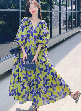 法式复古印花连衣裙女2024年夏季新款法式复古宽松大裙摆沙滩长裙