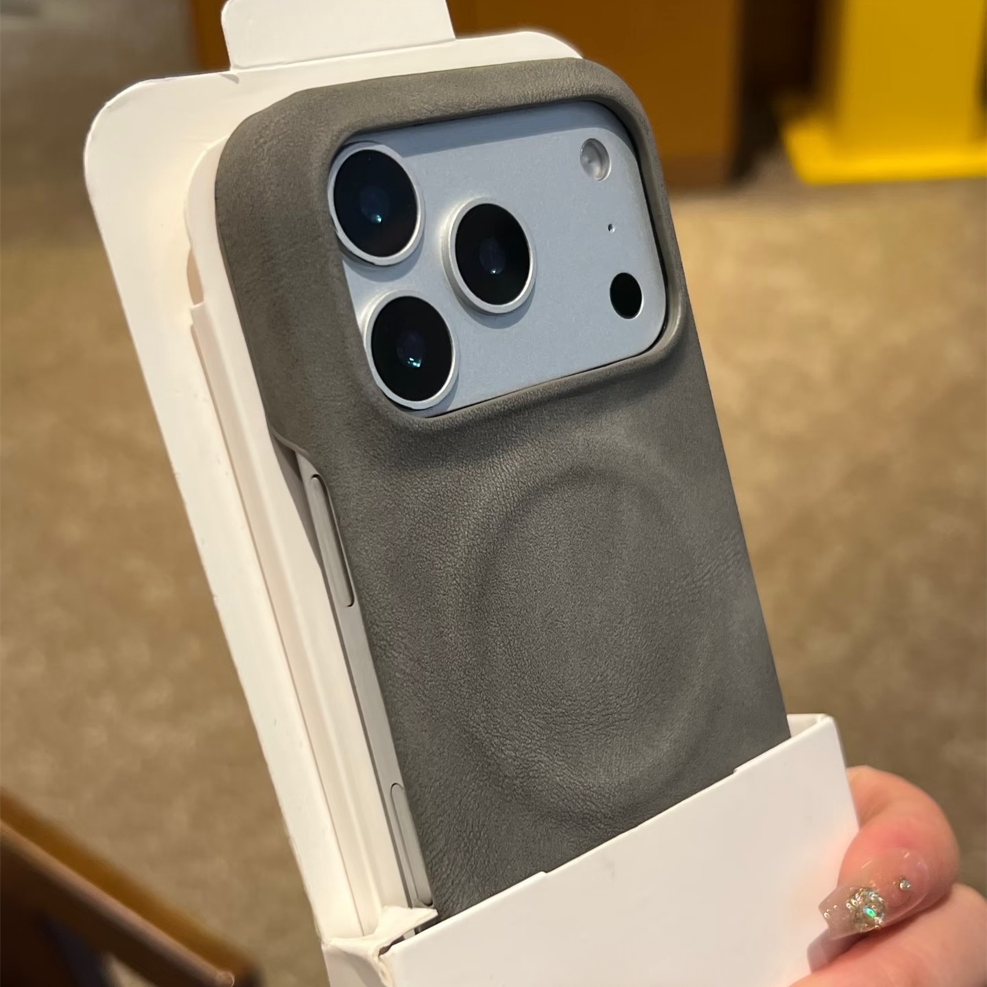 贴皮钛灰色羊巴皮磁吸壳适用OnePlus一加15/Ace6手机壳12/ACE5至尊版防指纹13T竞速版硬壳Nord CE5半包保护套