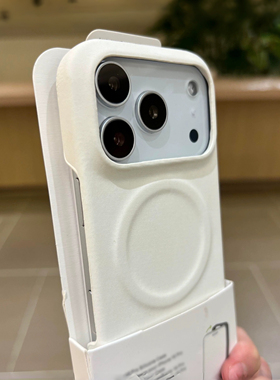 白色羊巴皮磁吸肤感半包适用Mate60/70PRO+华为Nova14/13手机壳12不冰手Pura 80 Ultra/P50简约皮纹30磨砂40