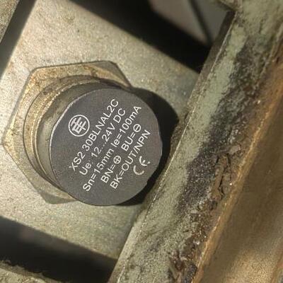 梯级丢失检测开关传感器