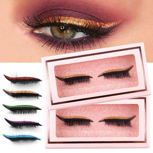 A pair of fake eyelashes with eye shadow without glue假睫毛