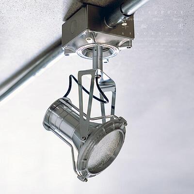 年轮公园工业风走廊过道氛围射灯