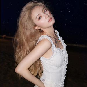 玫瑰的故事刘亦菲同款蕾丝花边吊带女夏季性感纯欲无袖背心上衣服