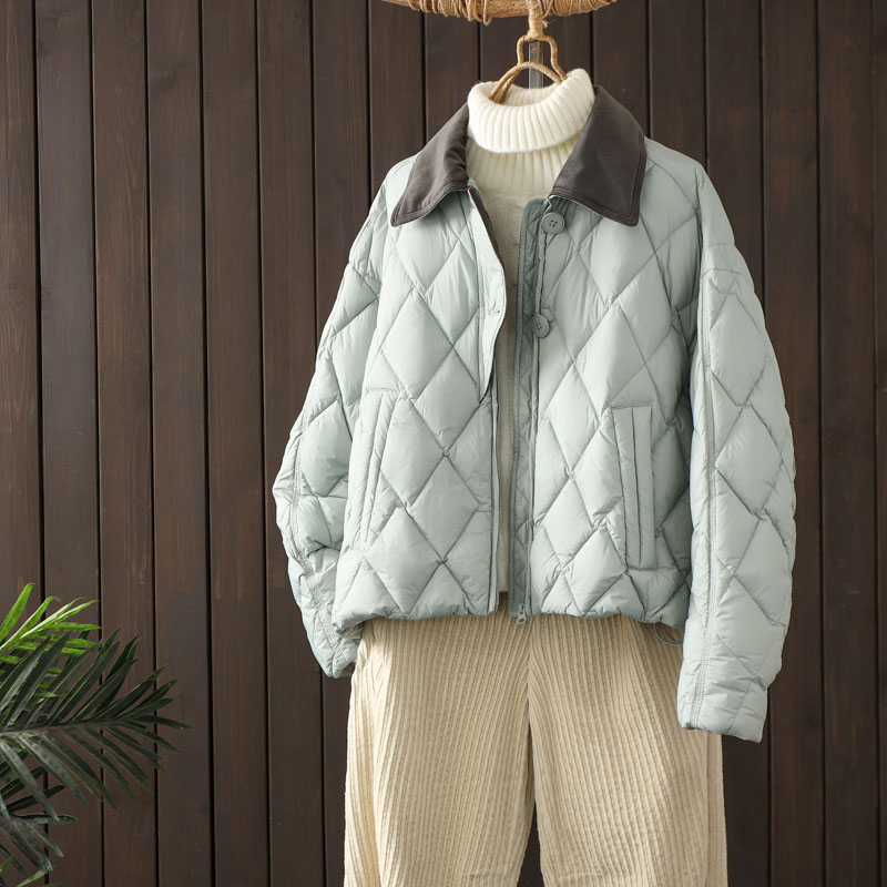 拼接丝绒翻领短款羽绒服女2025冬季新款小个子独特宽松白鸭绒外套