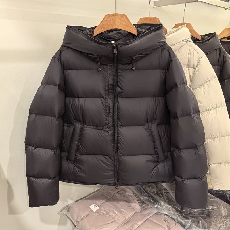欧货短款泡芙感连帽羽绒服女892A23保暖小个子减龄短款鸭绒外套女