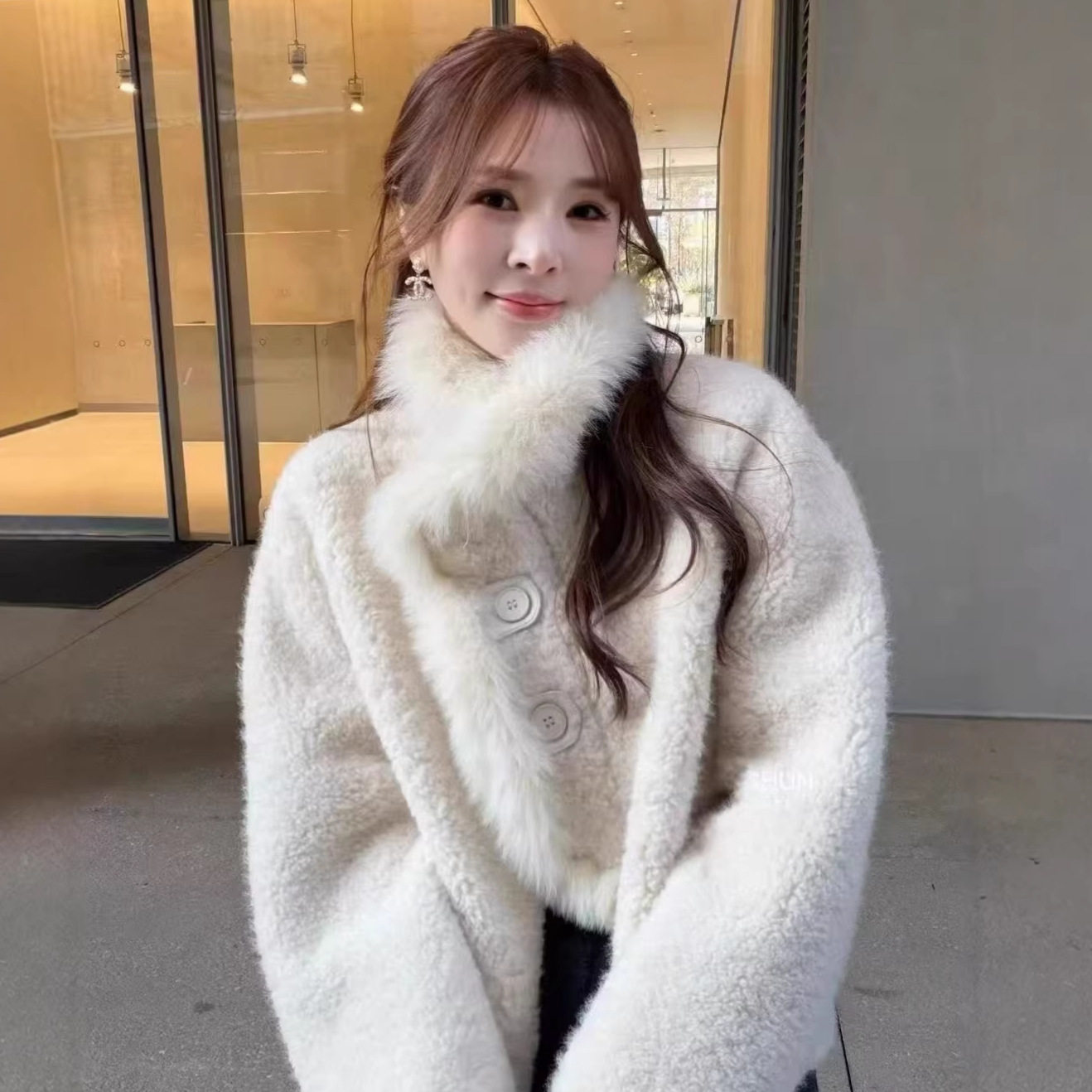 仿真毛领拼仿皮毛一体立领外套女2026冬季新款韩版短款短外套,女装/女士精品,皮草,淘宝优惠券,粉丝福利购,淘宝优惠卷