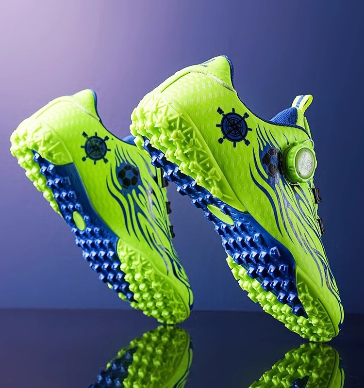 李1990国潮专业儿童足球鞋男孩比赛训练碎长钉小中大学生女旋纽扣