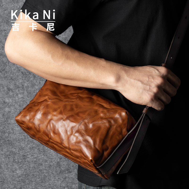 吉卡尼 小众设计复古褶皱真皮单肩斜挎包男通勤随身背包百搭方包