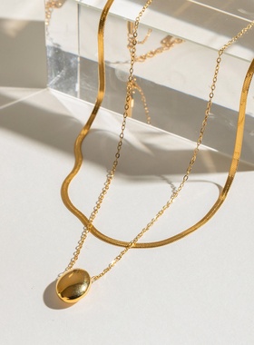 静俏设计欧美不锈钢18k金不锈钢光面胖乎乎椭圆吊坠刀片双层项链