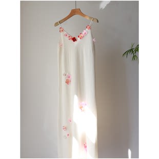 立体花朵玉石扣羊毛针织衫吊带连衣裙A版显瘦宽松长裙