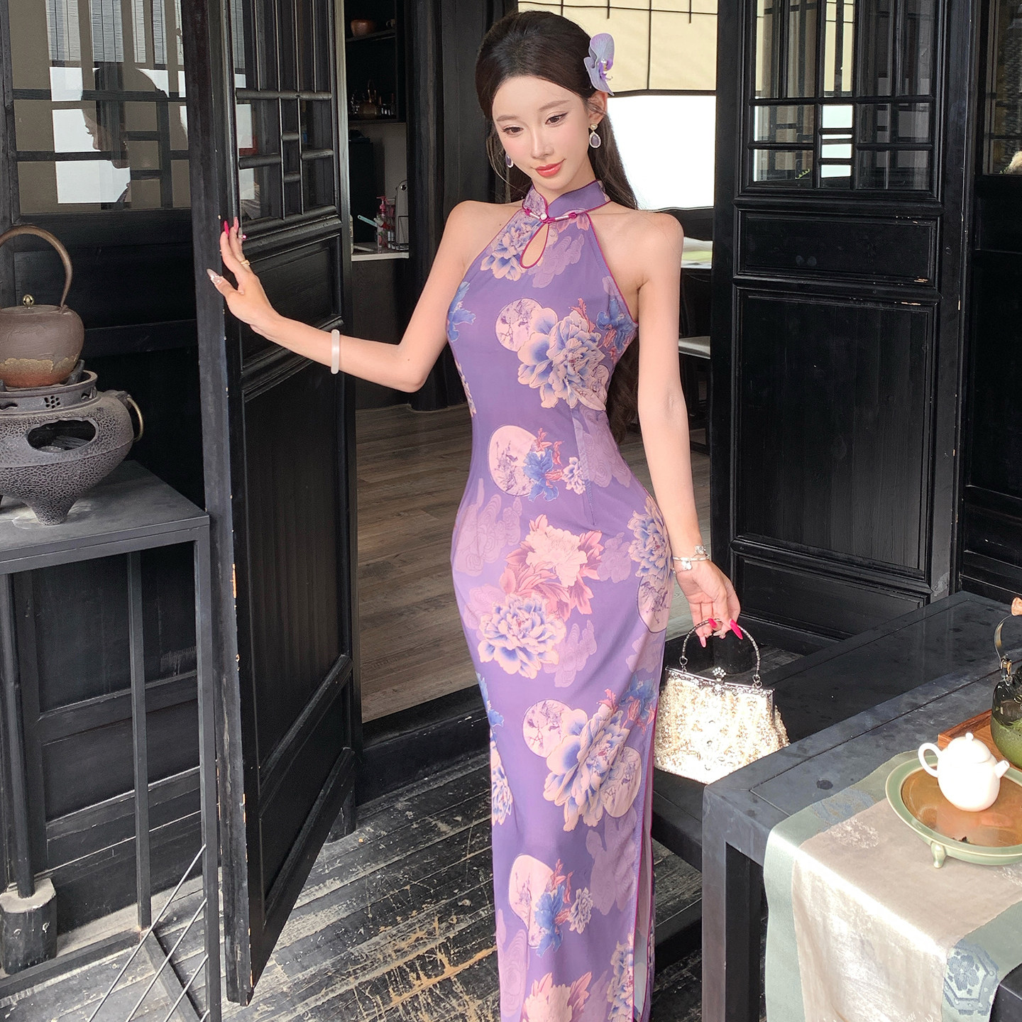 紫色新中式复古风无袖挂脖旗袍裙