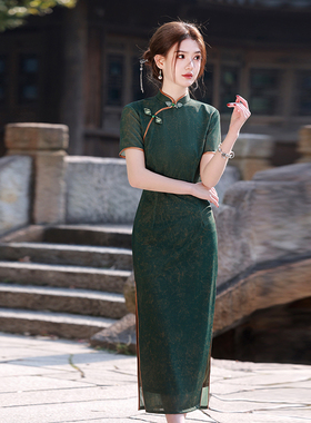 绿色新中式高考送考旗袍2025新款修身显瘦气质高端年轻款显瘦优雅