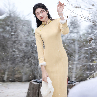 黄色新中式复古国风长袖加绒旗袍
