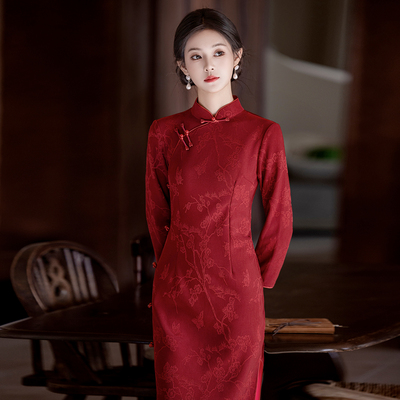 红色新中式复古国风长袖旗袍裙