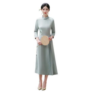 新中式复古国风改良奥黛旗袍2025年轻款高端气质日常可穿素雅茶服