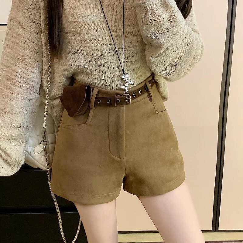 卡其色高腰休闲短裤女秋季麂皮绒直筒裤辣妹百搭a字热裤包臀裤子