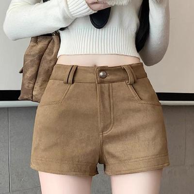 卡其色鹿皮绒休闲短裤女
