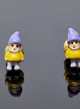 ins风小众时尚珐琅紫色帽子黄色迷你小矮人925银针耳钉无耳洞耳夹