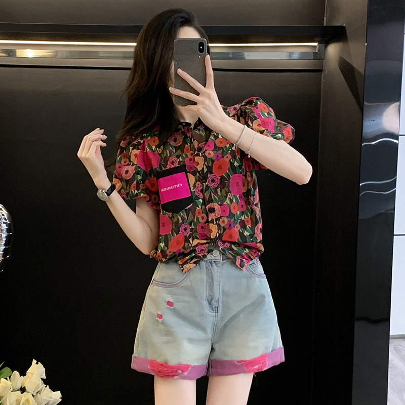 2025夏季新款时尚休闲运动套装女宽松显瘦复古碎花衬衫牛仔短裤