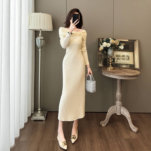法式温柔风一字领针织连衣裙