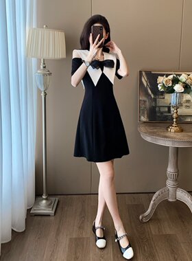 夏甜美减龄白色花边领拼接撞色黑色高腰修身A字短款小个子连衣裙