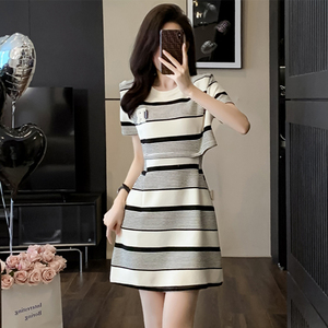 法式设计感洋气减龄条纹连衣裙女夏季2026新款欧货收腰显瘦短裙子
