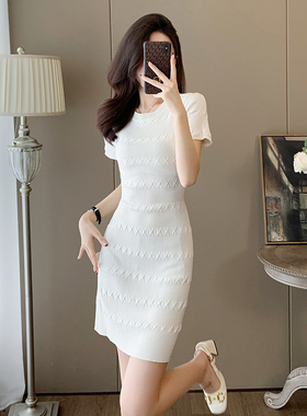 法式名媛小香风冰丝针织连衣裙女夏季新款气质优雅白色短袖包臀裙