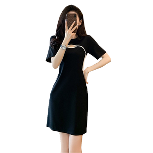 黑白拼色修身显瘦连衣裙女2025新款撞色拼接休闲短款套头T恤裙子