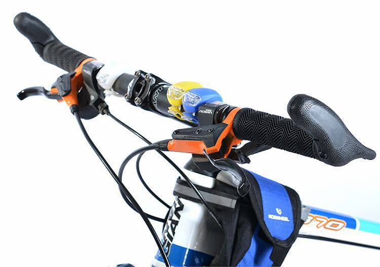 Poignées de vélo - Ref 2343663 Image 1